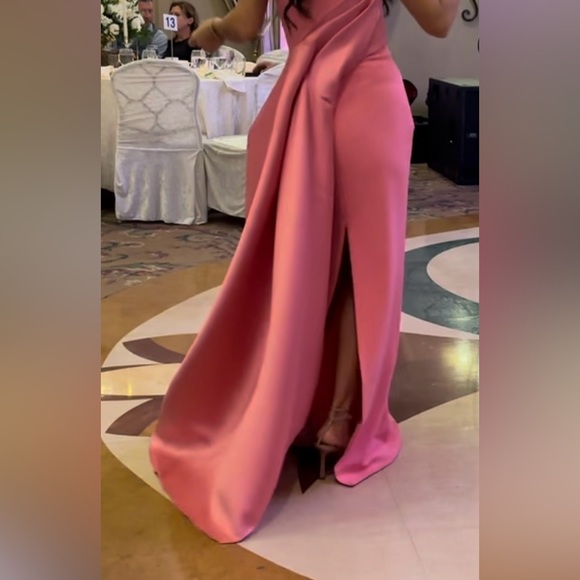 The Kinsley Maxi Dress in Rose Pink size UK 8 US 4 - Picture 9 of 9